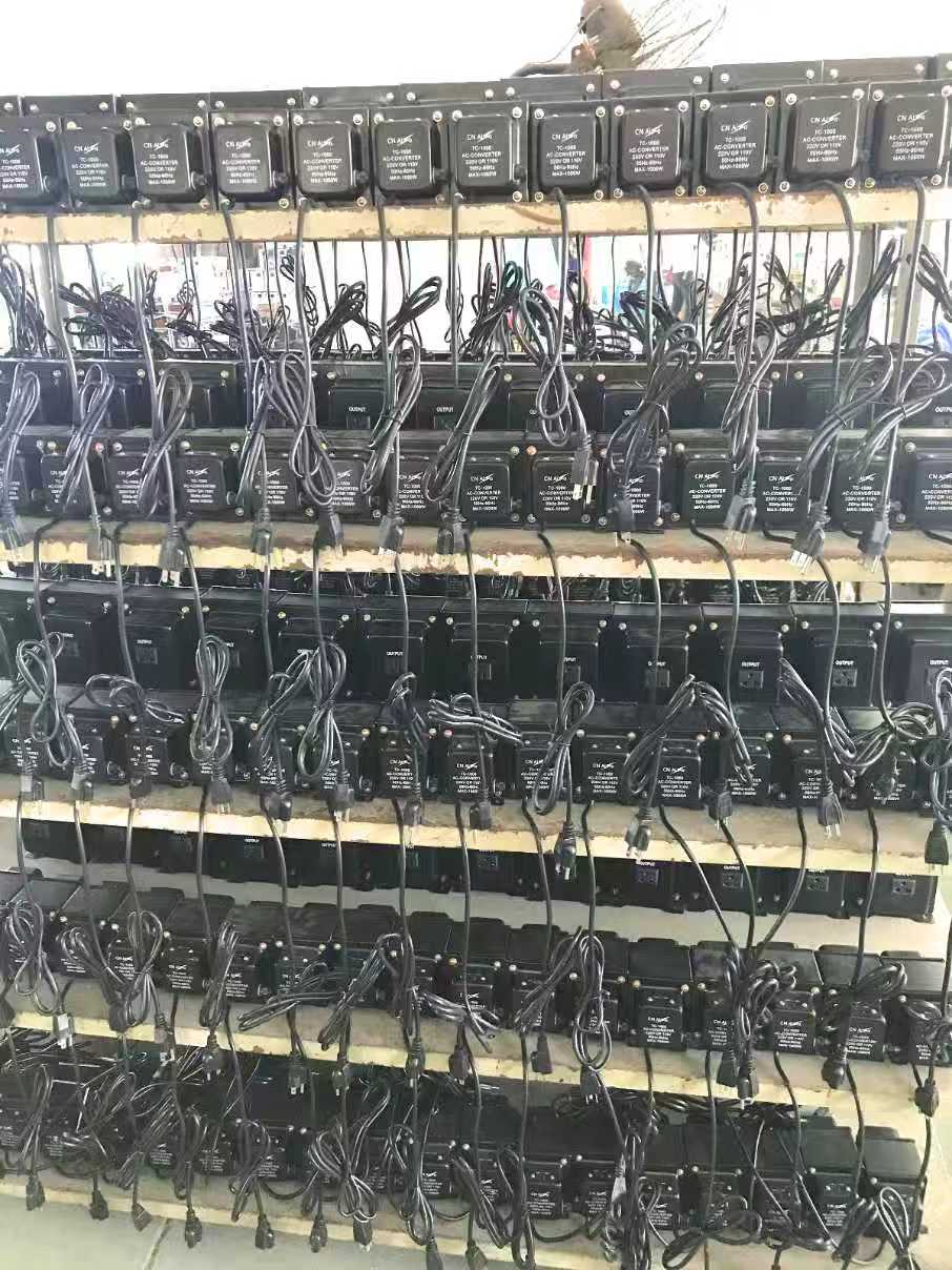 Трансформаторы для станков, трансформаторы управления, распределительные трансформаторы, опоры для трансформаторов, совместимость с системами электропитания по всему миру.